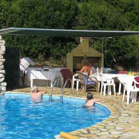 Angela Apartments Pool Gardens And Sea Views Agios Stefanos Avliotes  Bagian luar foto